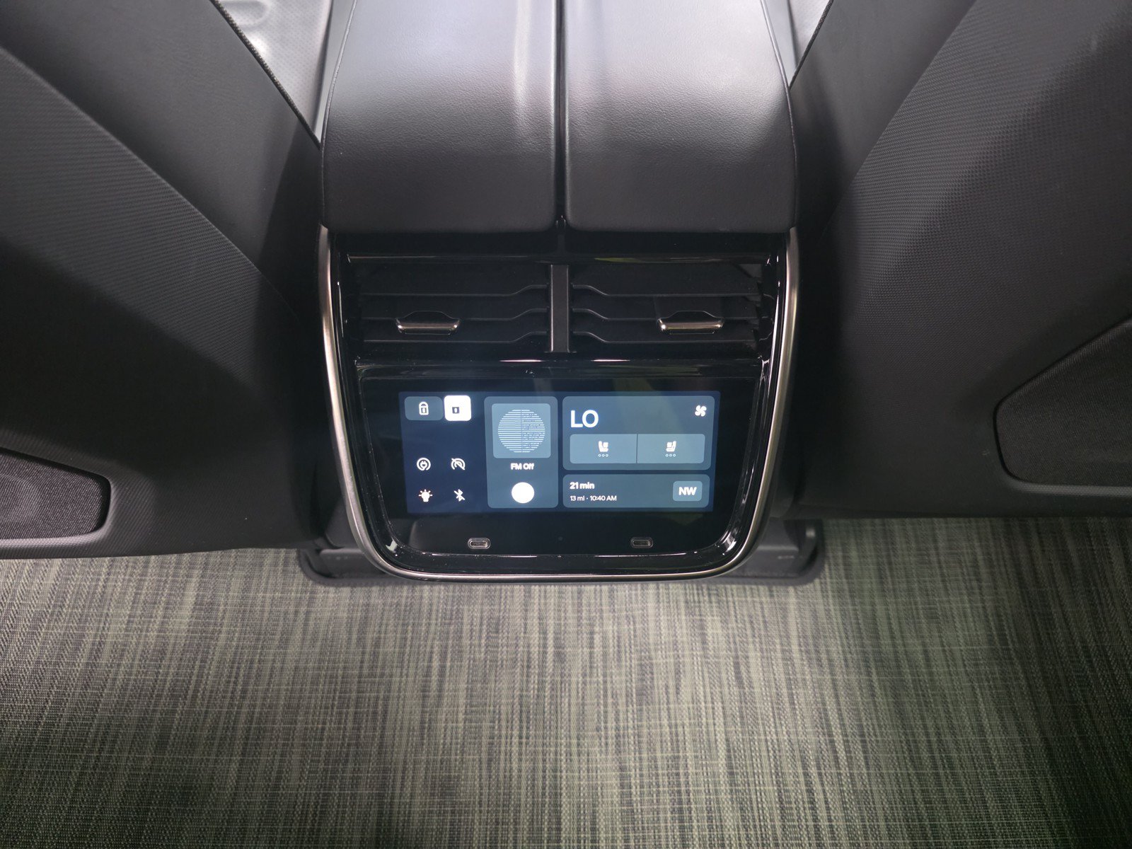 Used 2023 Rivian R1T Adventure AWD/4WD image 28