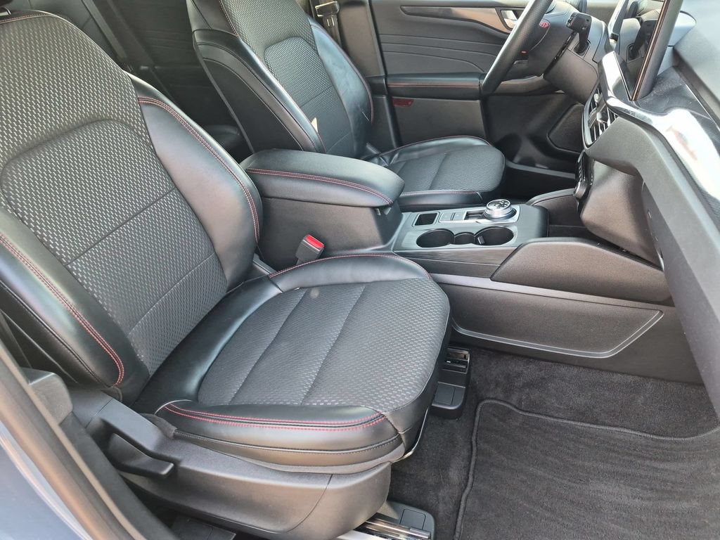 Used 2024 Ford Escape ST-Line w/ Tech Pack #1 AWD/4WD image 21