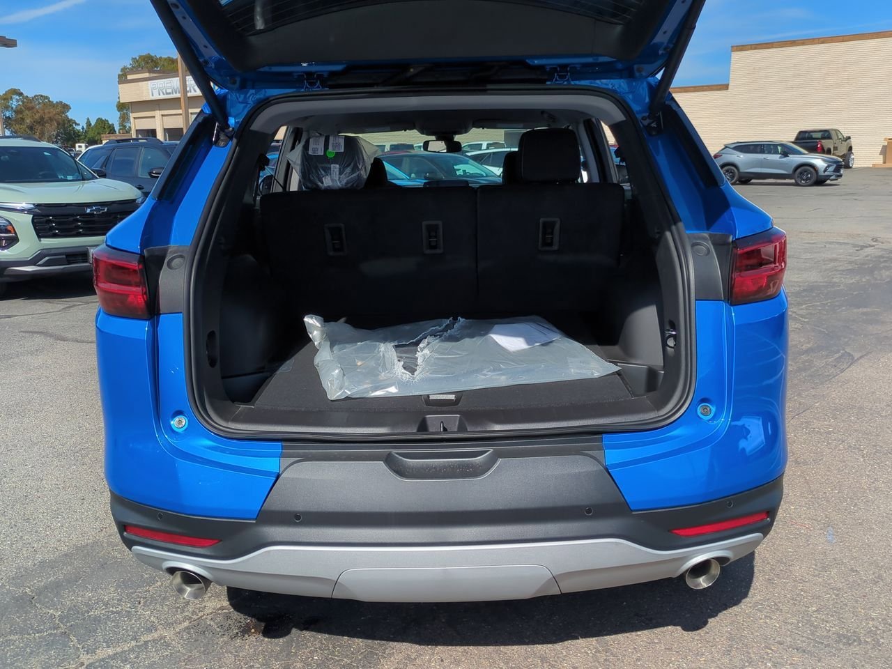 New 2026 Chevrolet Blazer LT w/ Convenience Package FWD image 25