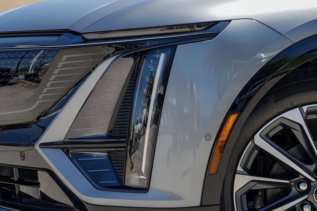 New 2026 Cadillac Lyriq Sport w/ LPO, Floor Liner Package image 3