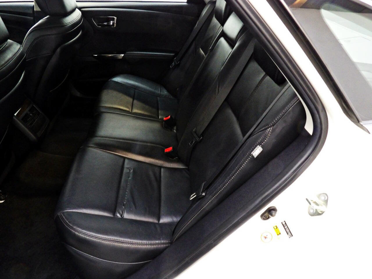 Used 2015 Toyota Avalon XLE Premium FWD image 10