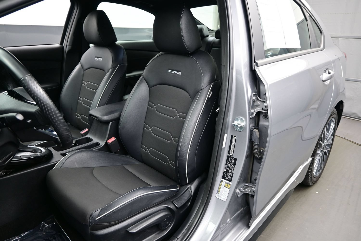 Used 2024 Kia Forte GT-Line w/ GT-Line Premium Package FWD image 11