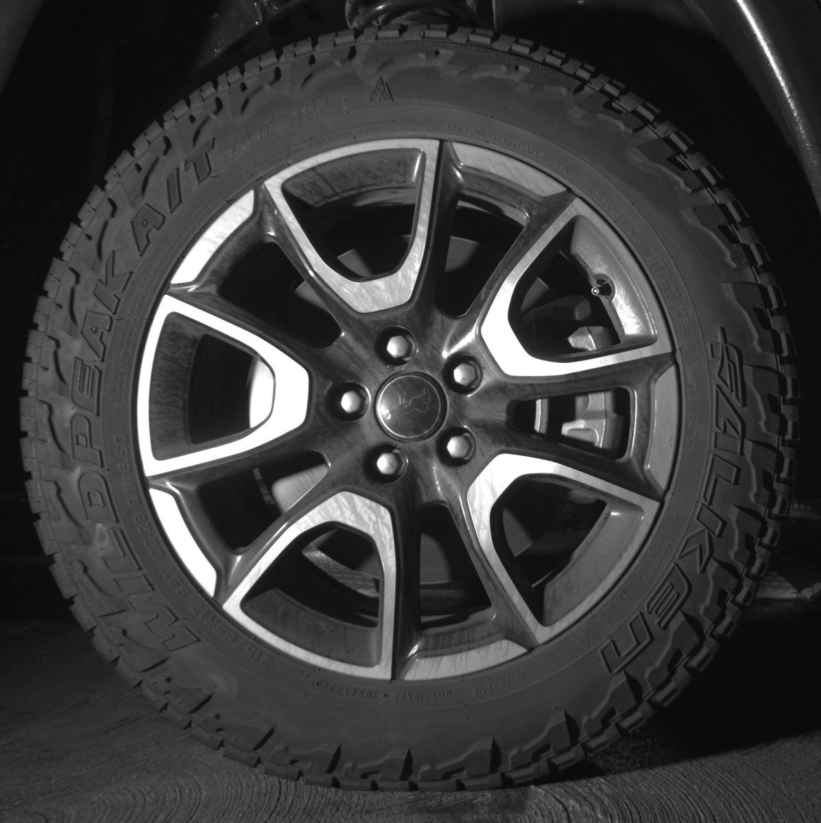 Used 2025 Jeep Compass Trailhawk AWD/4WD image 13