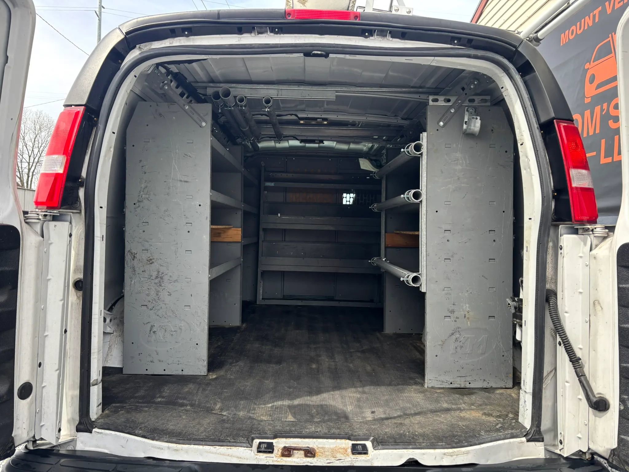 Used 2020 Chevrolet Express 2500 w/ Driver Convenience Package image 5