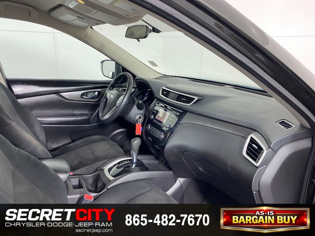 Used 2015 Nissan Rogue S image 31
