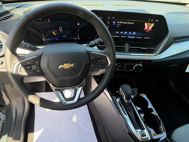 New 2025 Chevrolet Trax LT w/ LT Convenience Package image 10