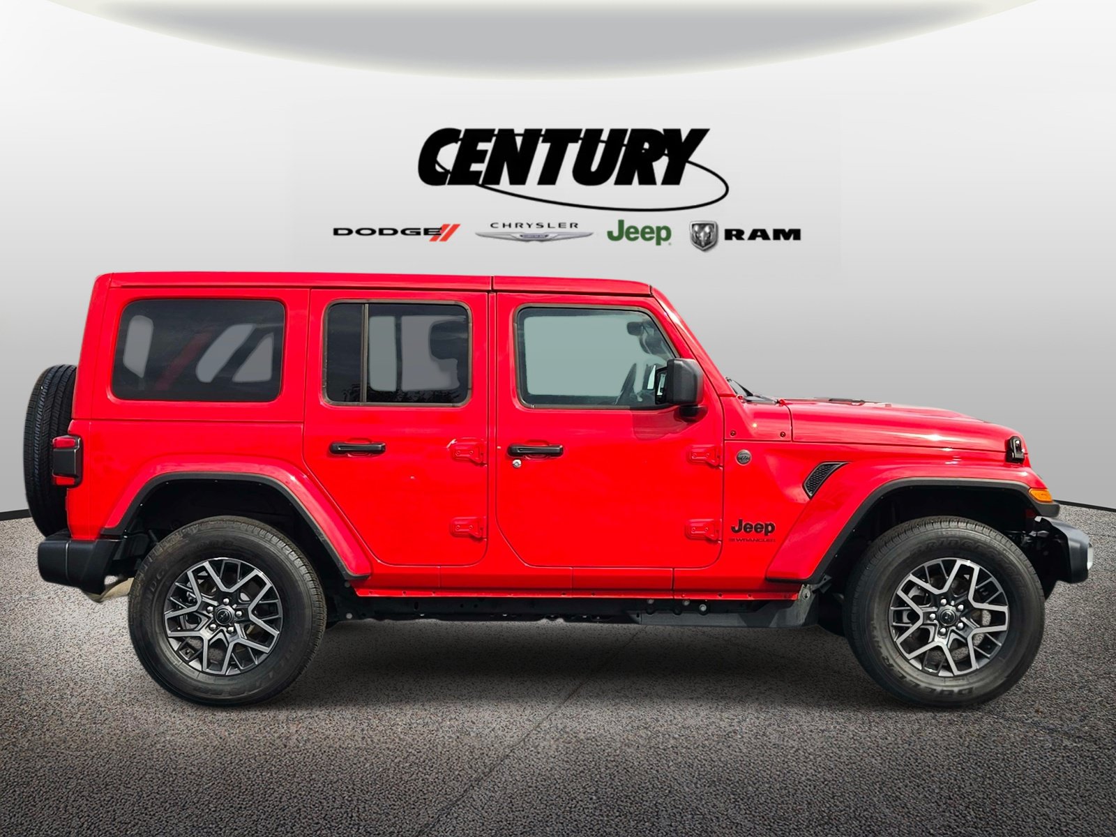 Used 2026 Jeep Wrangler Unlimited Sahara AWD/4WD image 2