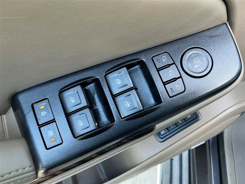 Used 2016 GMC Yukon XL SLT w/ Open Road Package image 28