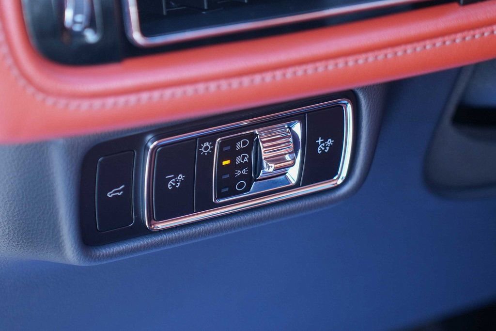 Used 2025 Lincoln Aviator Reserve w/ Jet Appearance Package image 54
