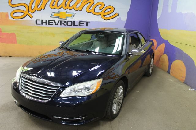 Used 2012 Chrysler 200 Limited FWD image 4