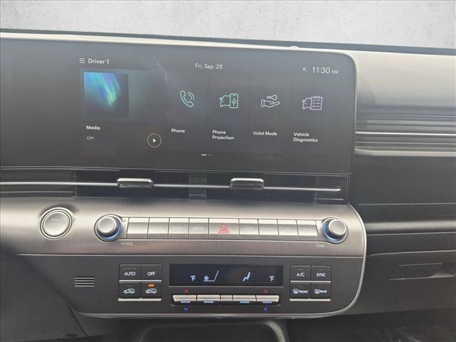 Used 2025 Hyundai Kona SEL AWD/4WD image 15