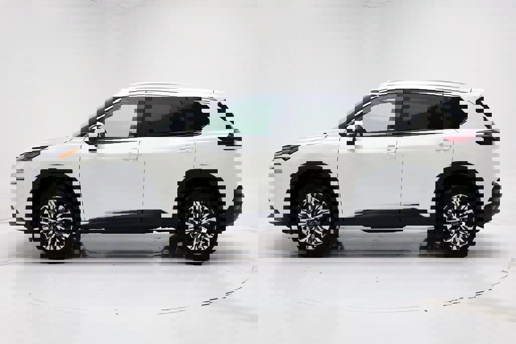 Used 2023 Nissan Rogue SV w/ SV Premium Package image 6