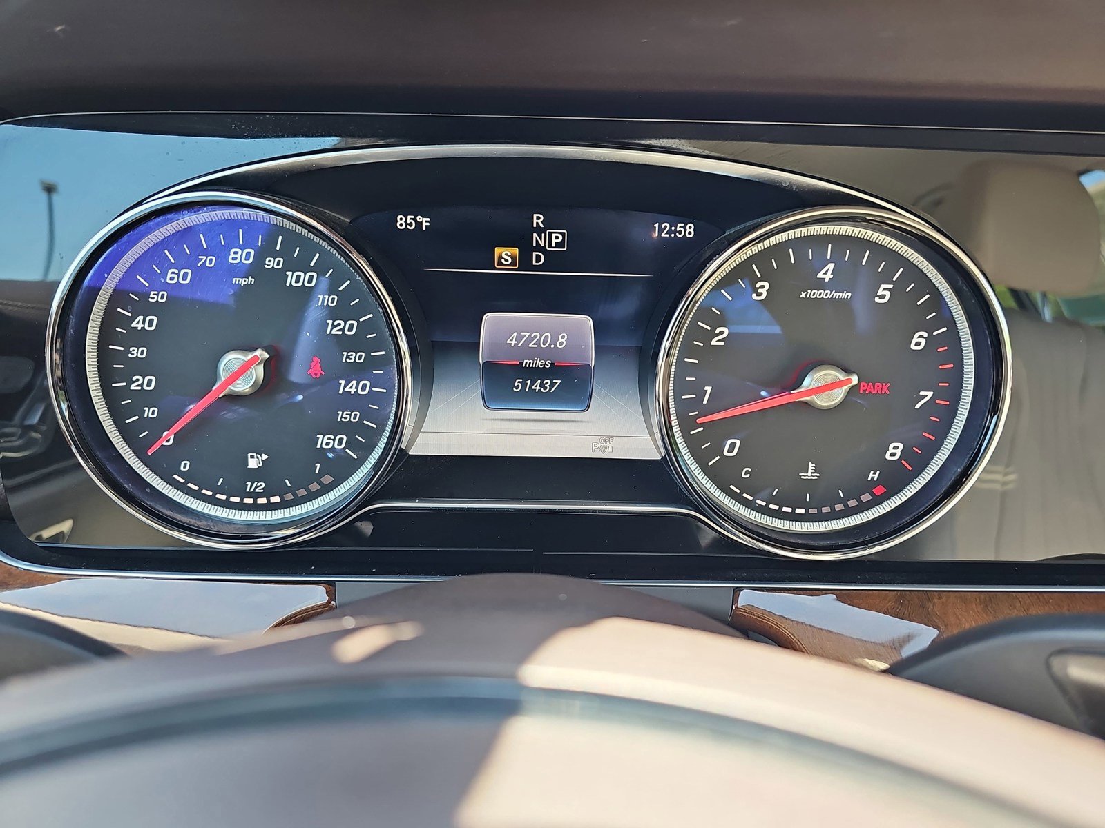 Used 2017 Mercedes-Benz E 300 image 19