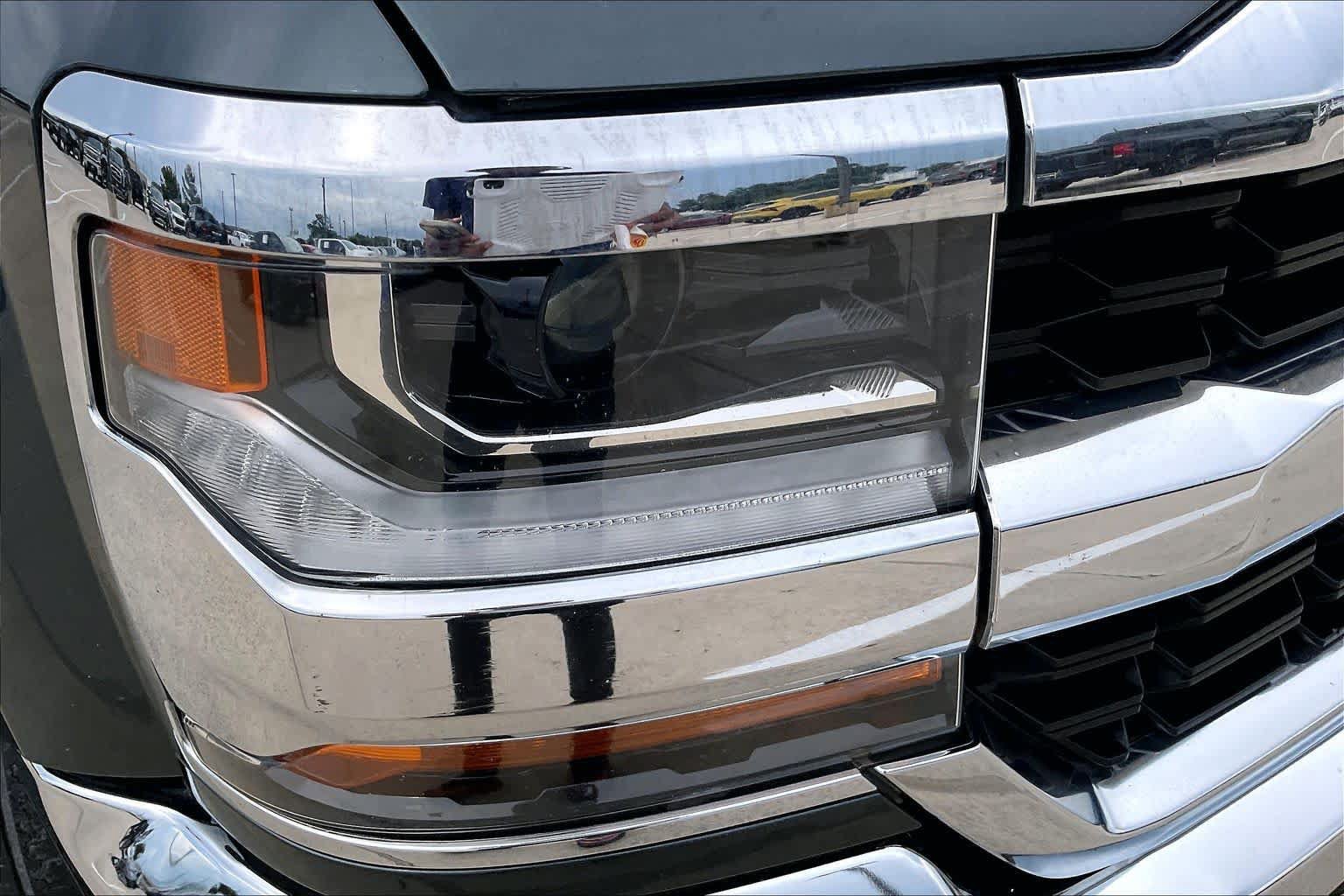 Used 2018 Chevrolet Silverado 1500 LT w/ Texas Edition RWD image 26