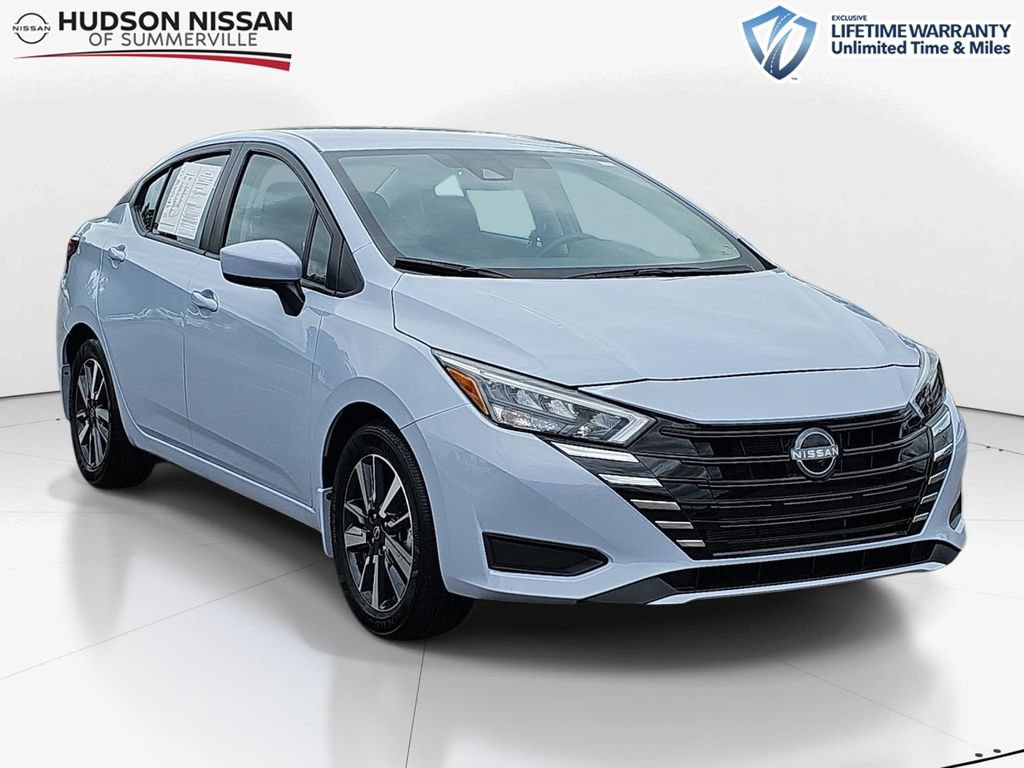 Used 2025 Nissan Versa SV w/ Trunk Package FWD image 1