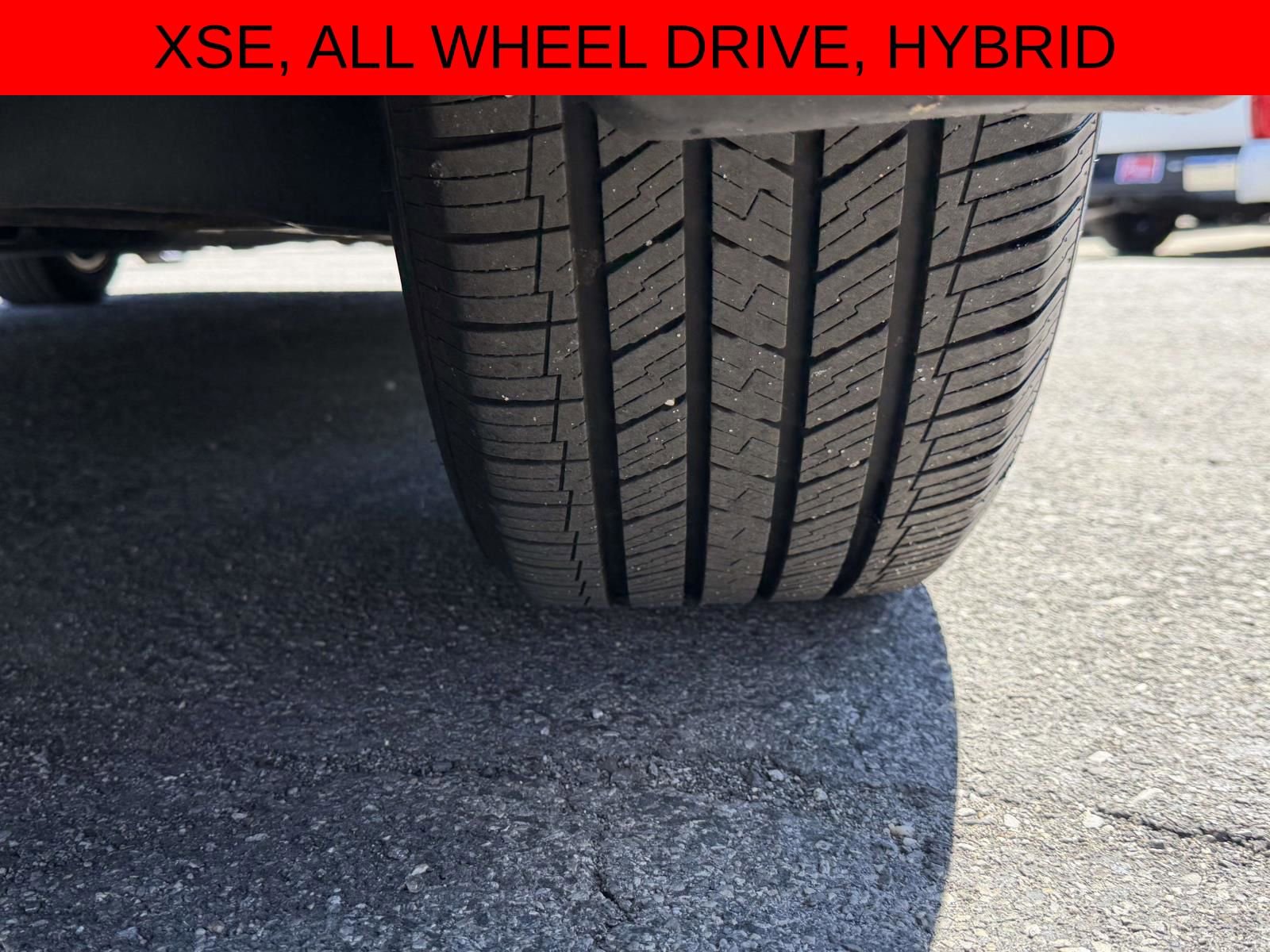 Used 2023 Toyota Sienna XSE w/ XSE Plus Package AWD/4WD image 16
