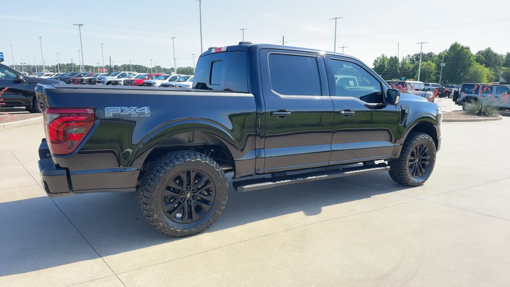 Used 2025 Ford F150 Lariat w/ Equipment Group 502A High AWD/4WD image 9