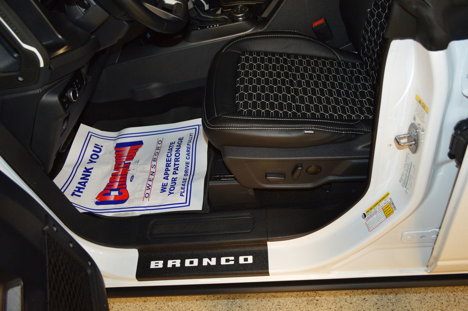 Used 2023 Ford Bronco Wildtrak image 15