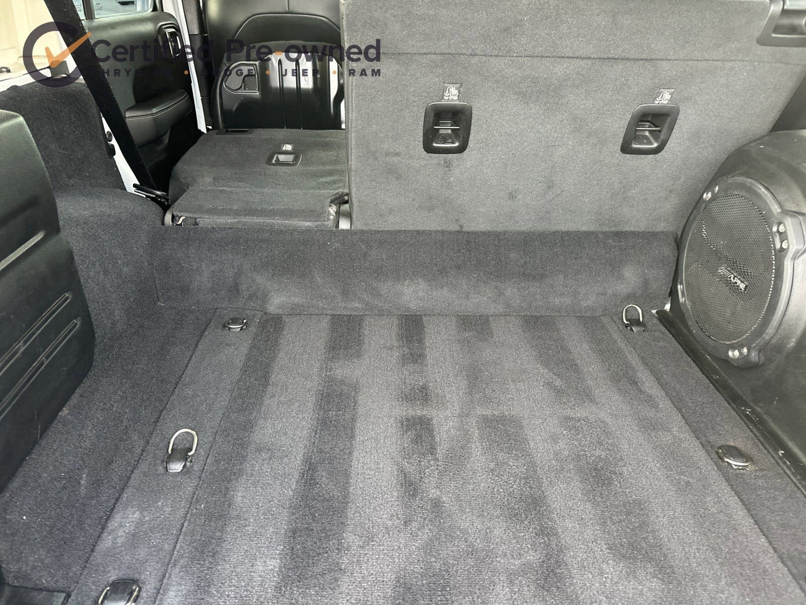 Used 2021 Jeep Wrangler Unlimited Sahara w/ Cold Weather Group image 16