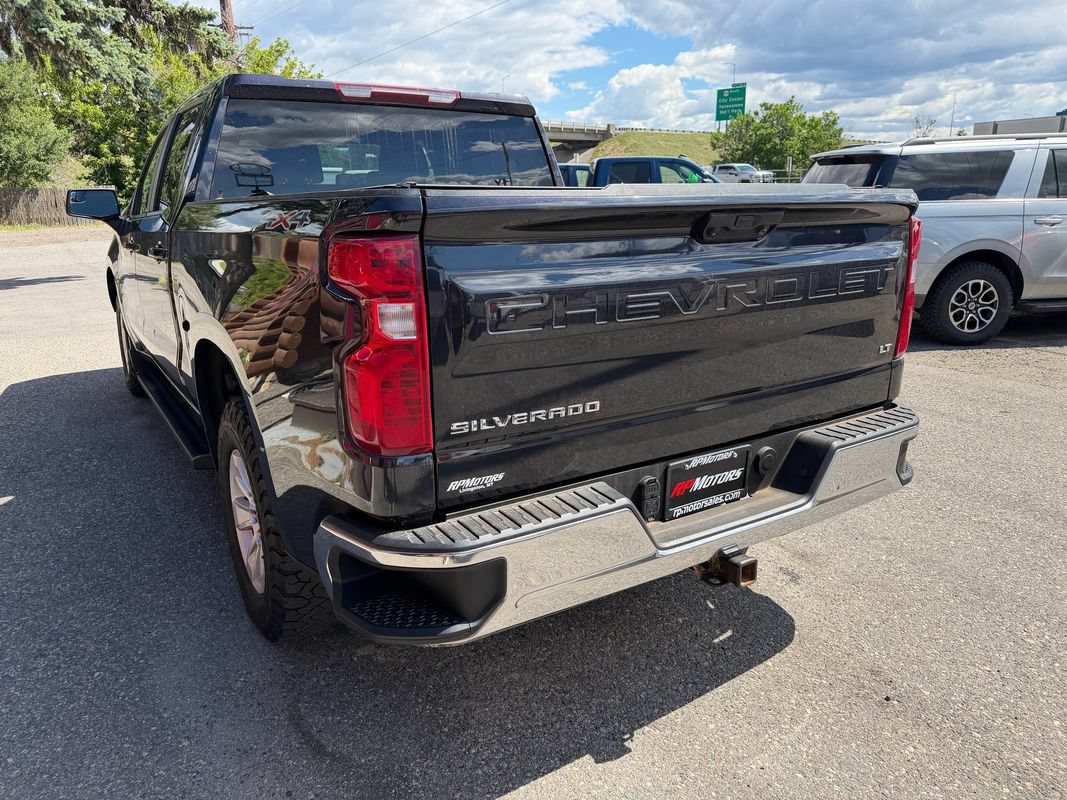 Used 2023 Chevrolet Silverado 1500 LT AWD/4WD image 7