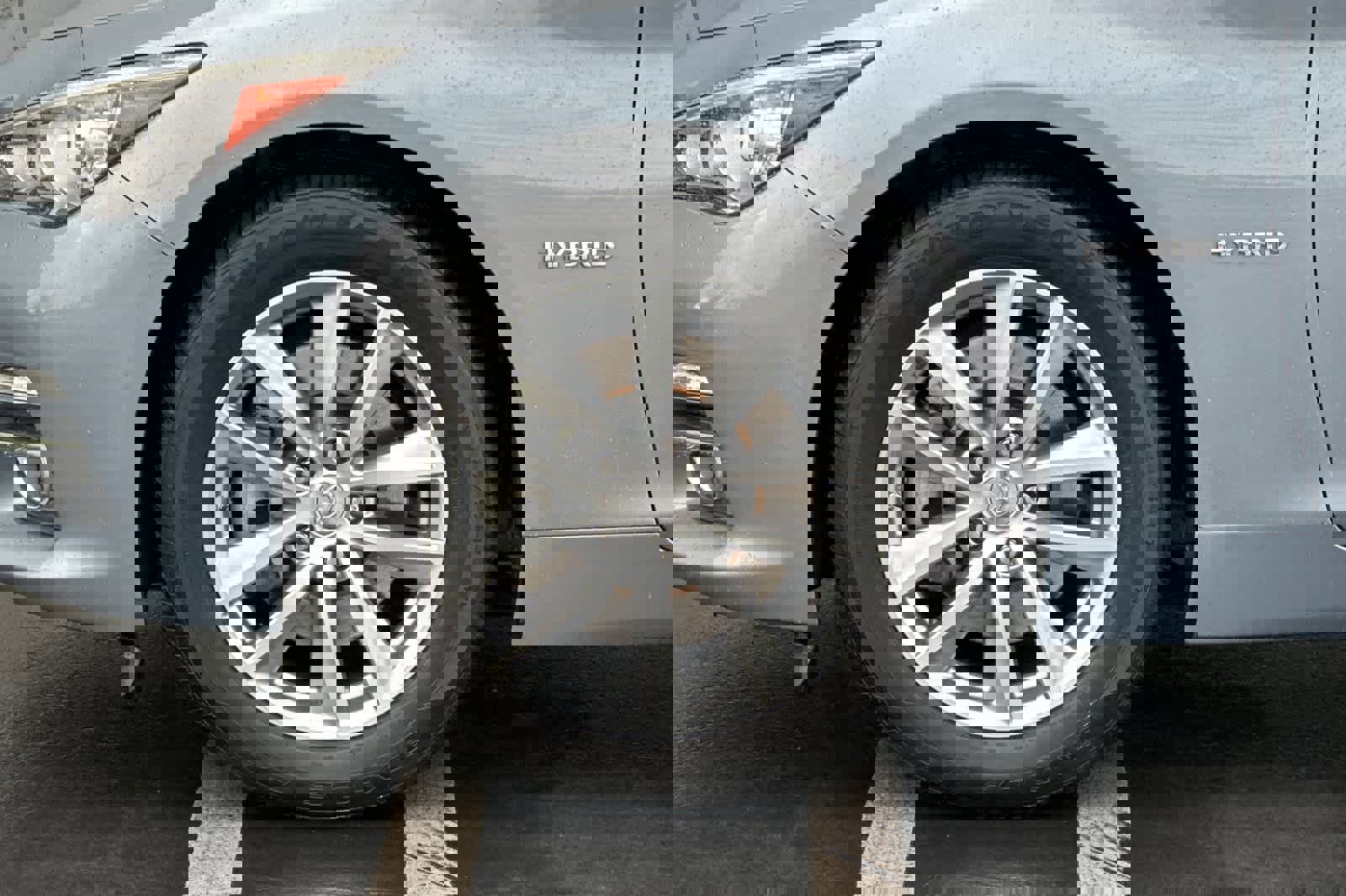 Used 2014 INFINITI Q50 Premium w/ Deluxe Technology Package image 31