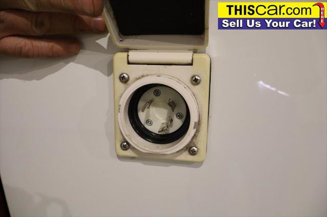 Used 2020 Mercedes-Benz Sprinter 2500 image 29