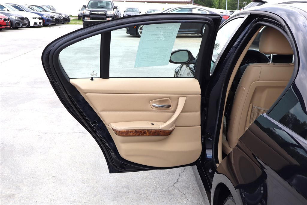 Used 2006 BMW 325xi Sedan AWD/4WD image 30