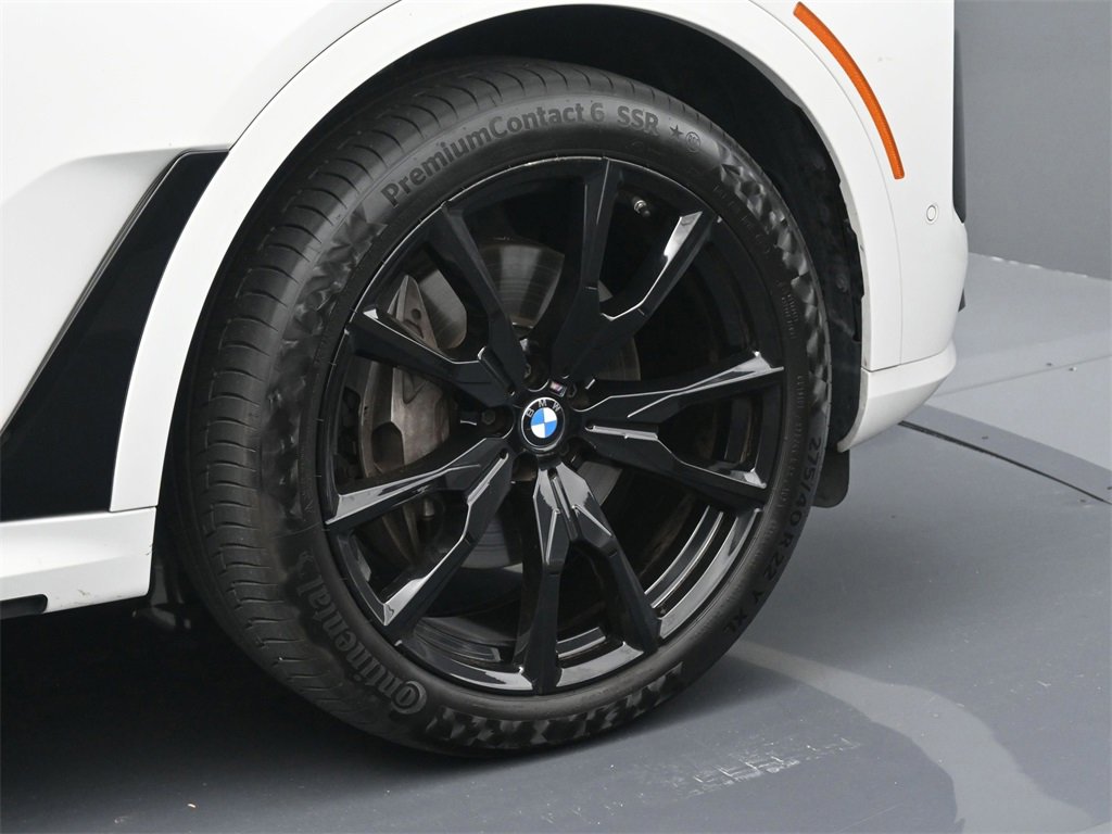 Used 2023 BMW X7 xDrive40i w/ Executive Package image 6