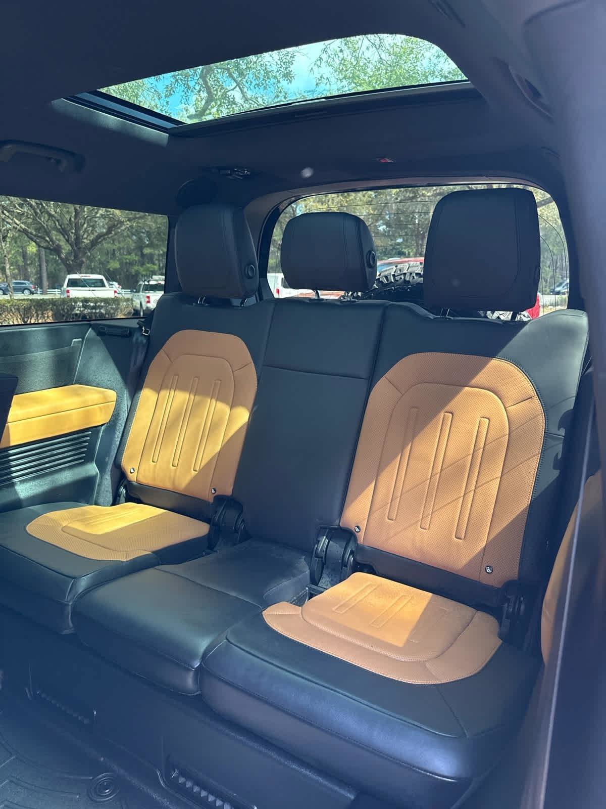 Used 2024 Land Rover Defender 130 X AWD/4WD image 12