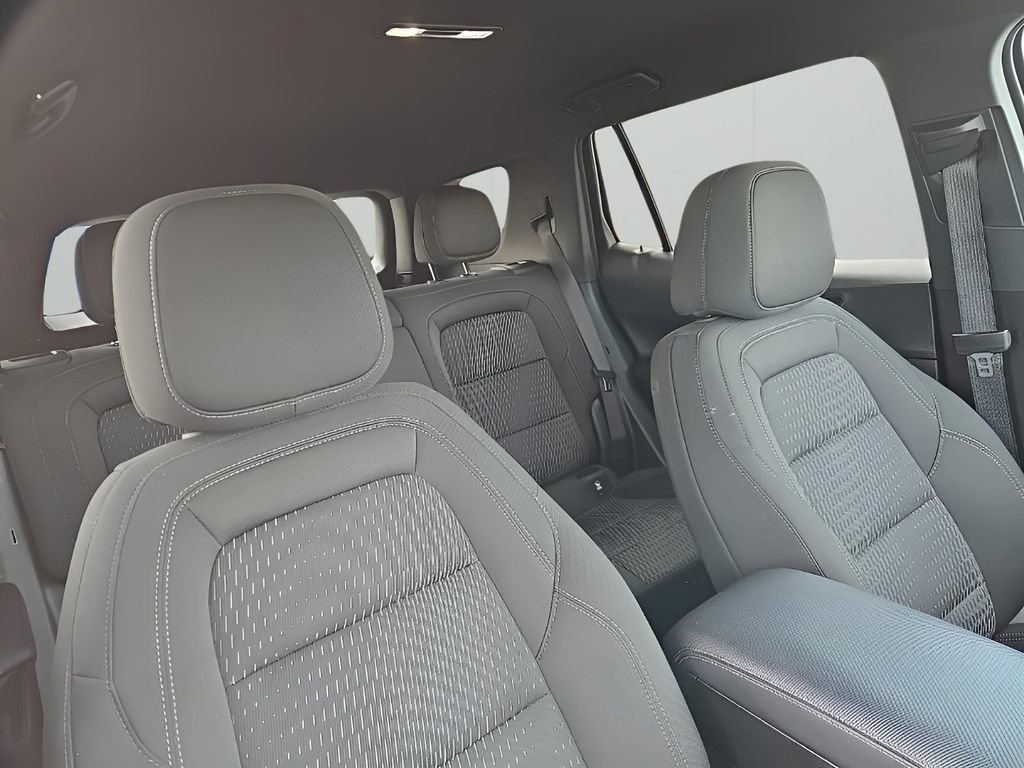 Used 2025 Chevrolet Equinox LT AWD/4WD image 20