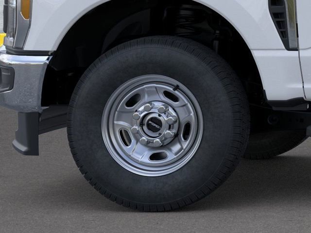 New 2026 Ford F250 XL w/ XL Chrome Package image 19