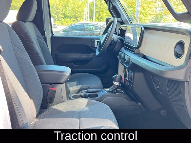 Used 2024 Jeep Wrangler Unlimited Sport AWD/4WD image 17