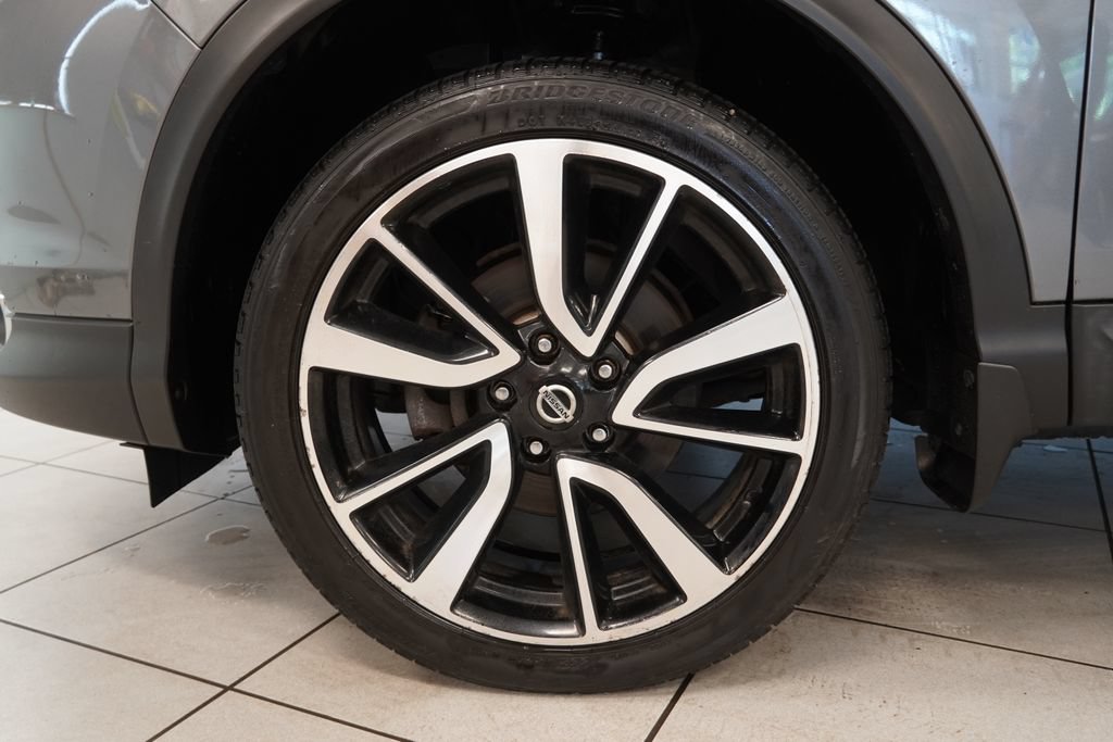 Used 2019 Nissan Rogue Sport SL w/ Premium Package AWD/4WD image 16