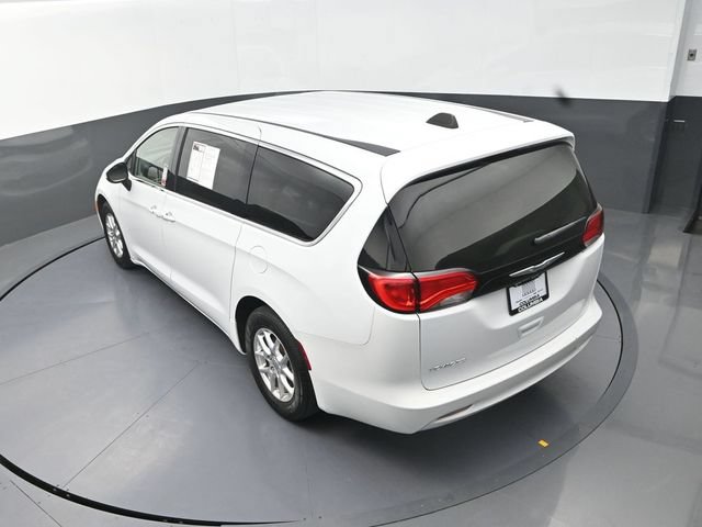 Used 2023 Chrysler Voyager LX FWD image 15