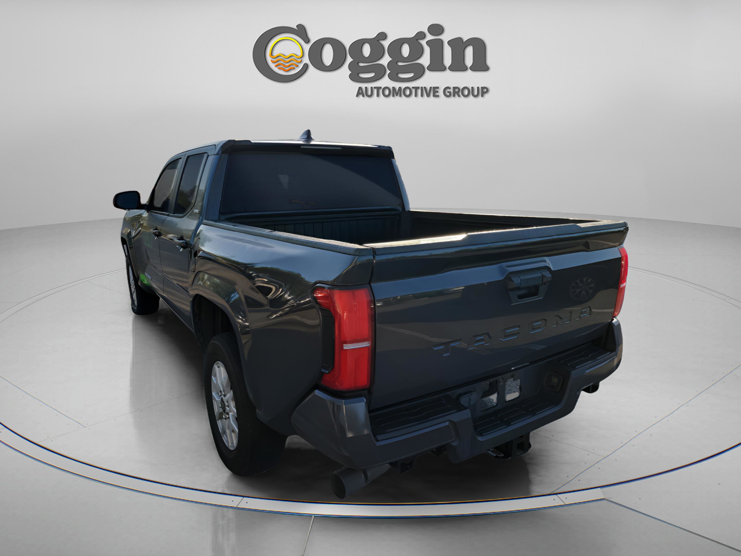 Used 2024 Toyota Tacoma SR5 image 2