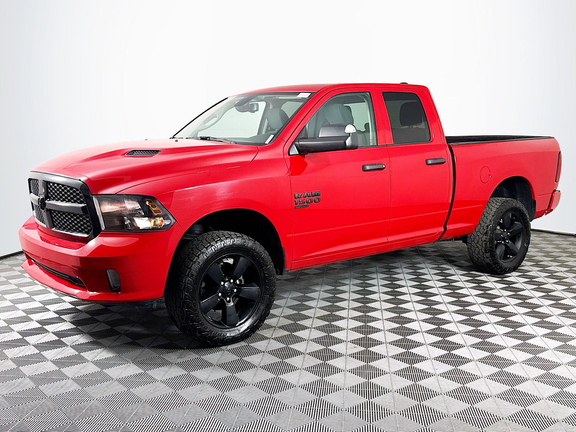 Used 2023 RAM 1500 Express w/ Wheel & Sound Group image 4