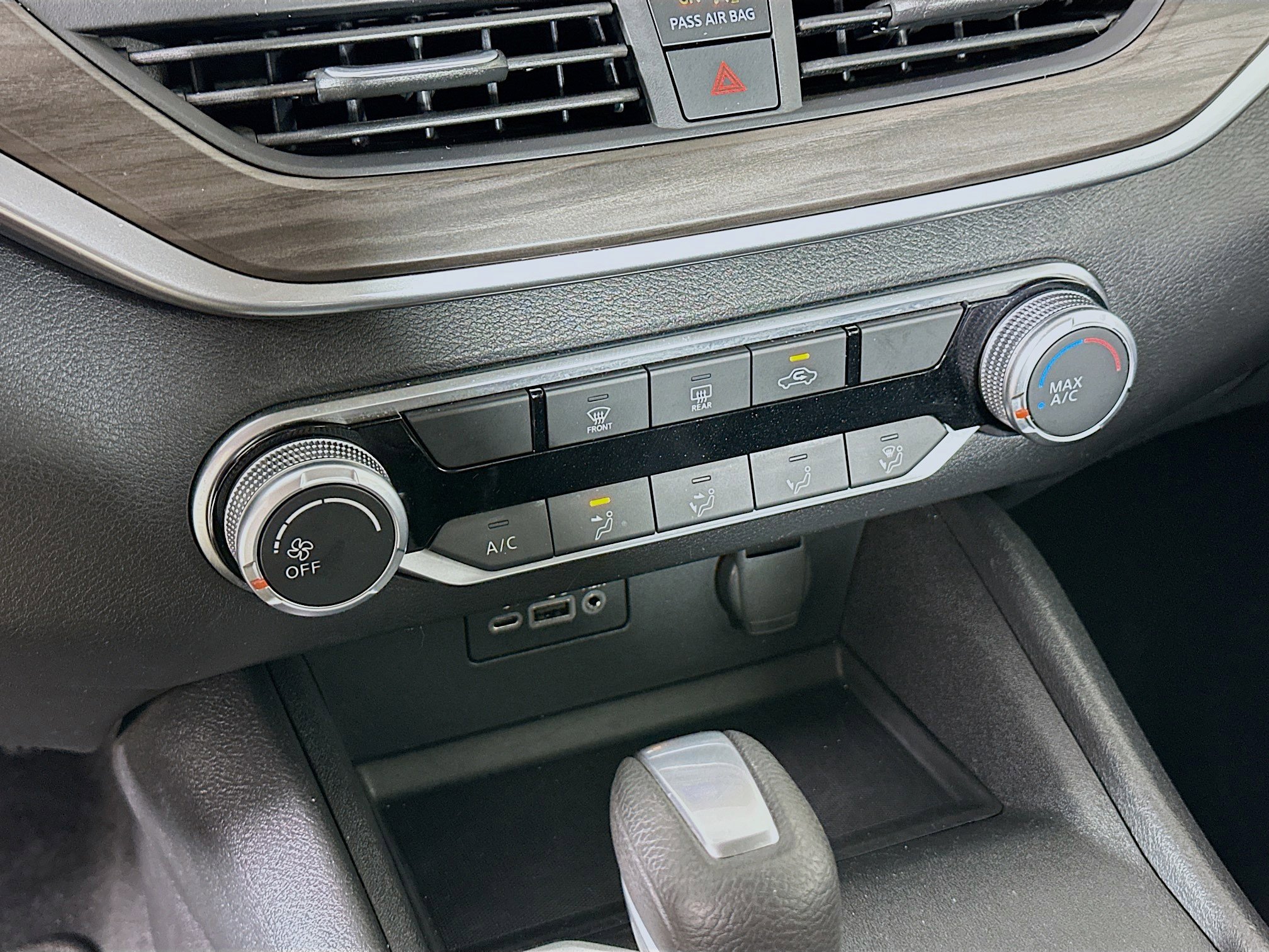 Used 2025 Nissan Altima 2.5 SV image 23