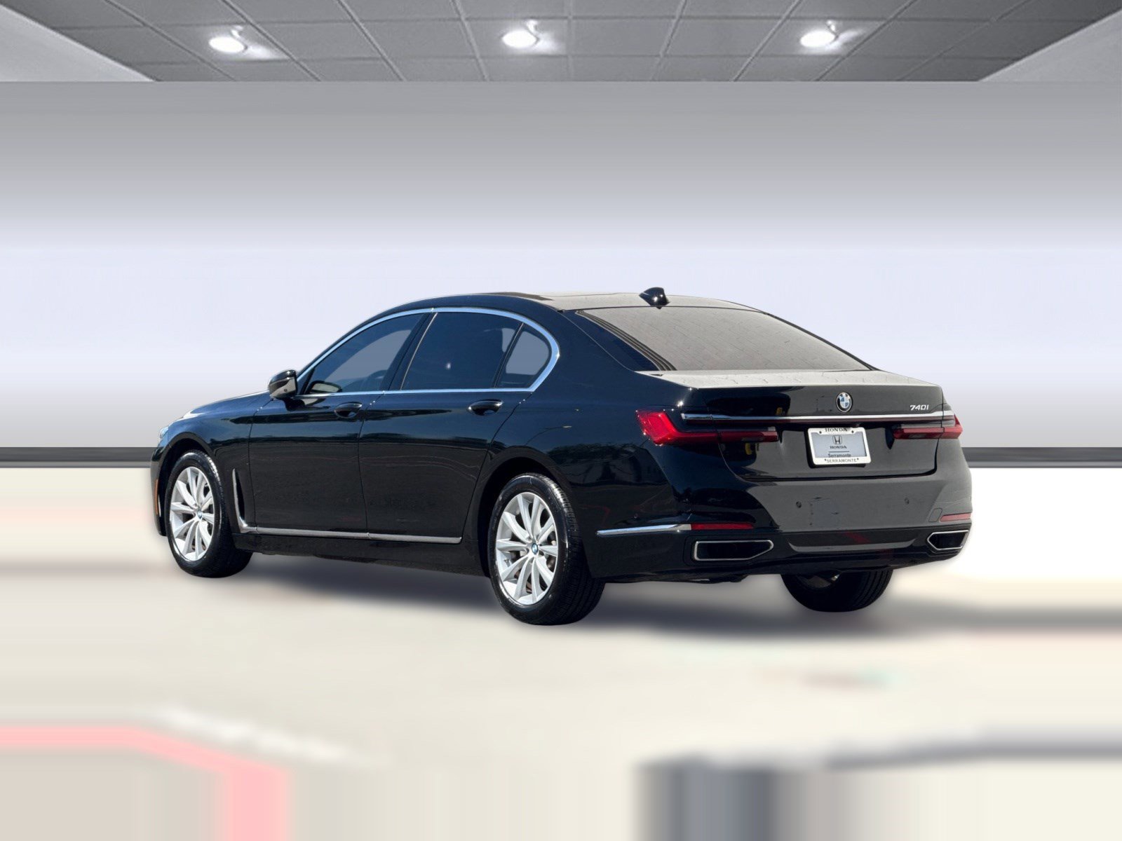 Used 2020 BMW 740i RWD image 3