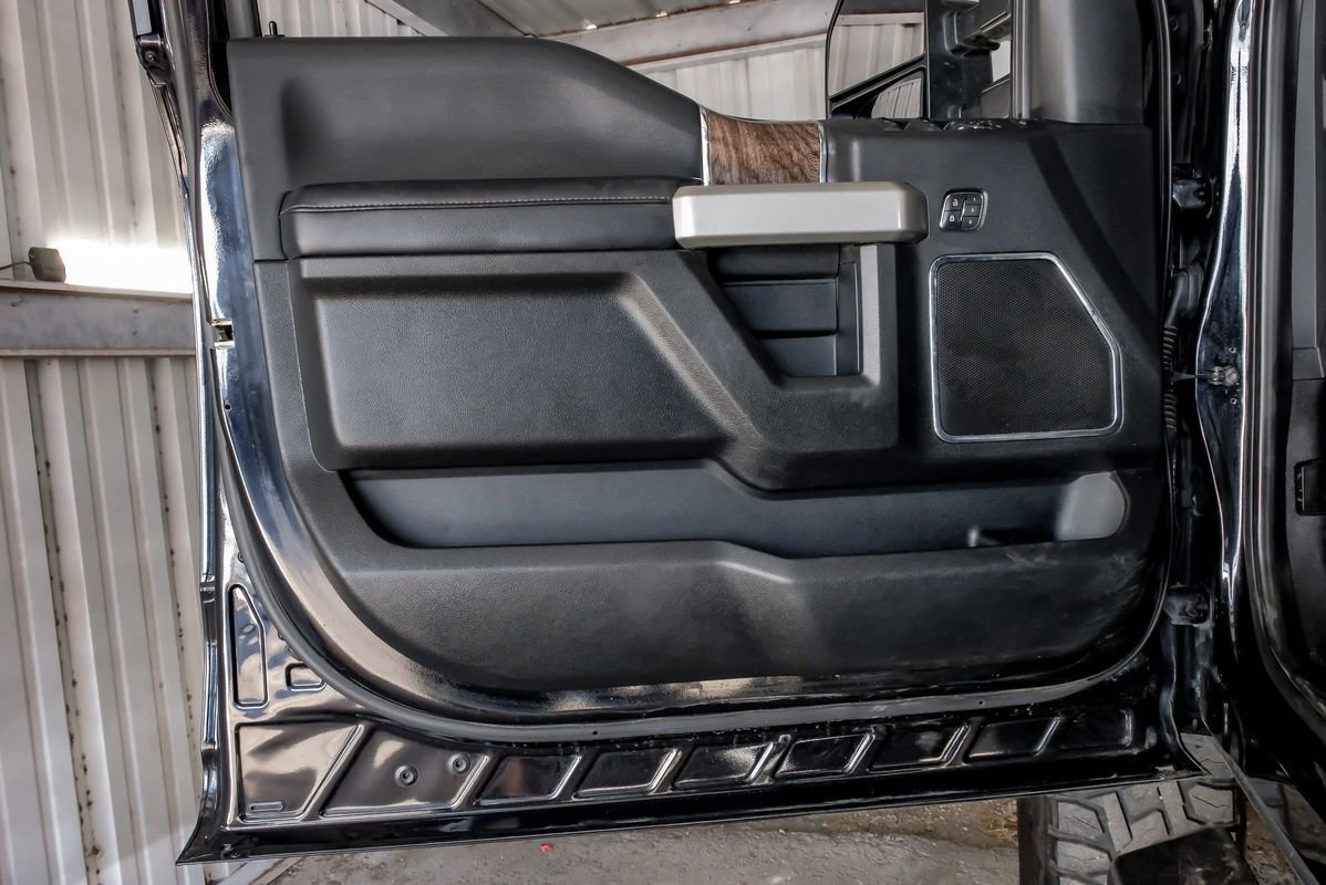 Used 2019 Ford F250 Lariat w/ Lariat Ultimate Package image 43