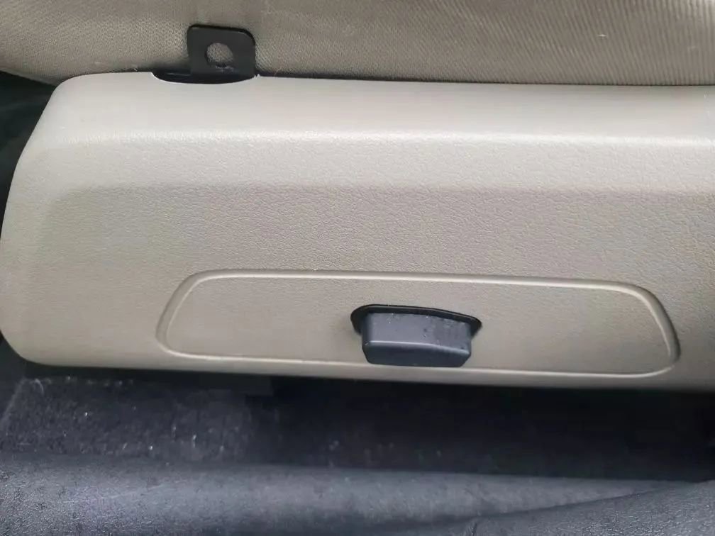 Used 2011 Dodge Caliber Uptown image 28