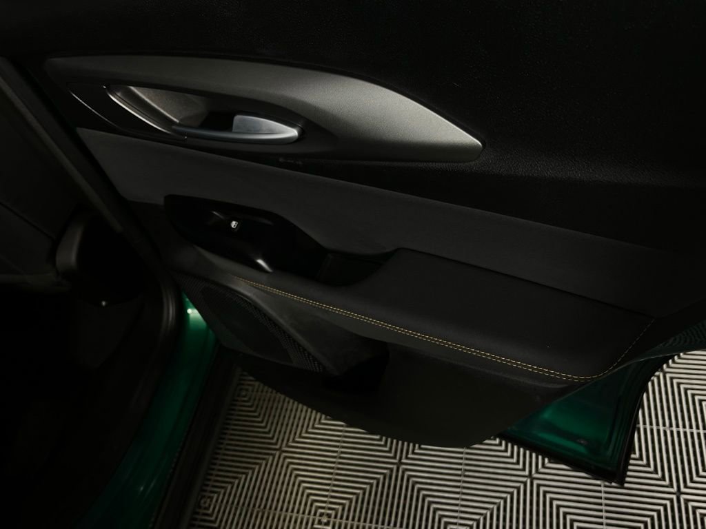 Used 2025 Alfa Romeo Tonale w/ Premium Package image 29