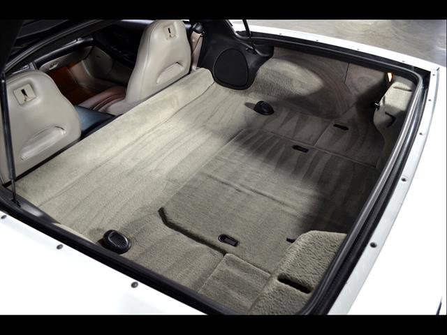 Used 2004 Chevrolet Corvette Coupe w/ Preferred Equipment Group image 16