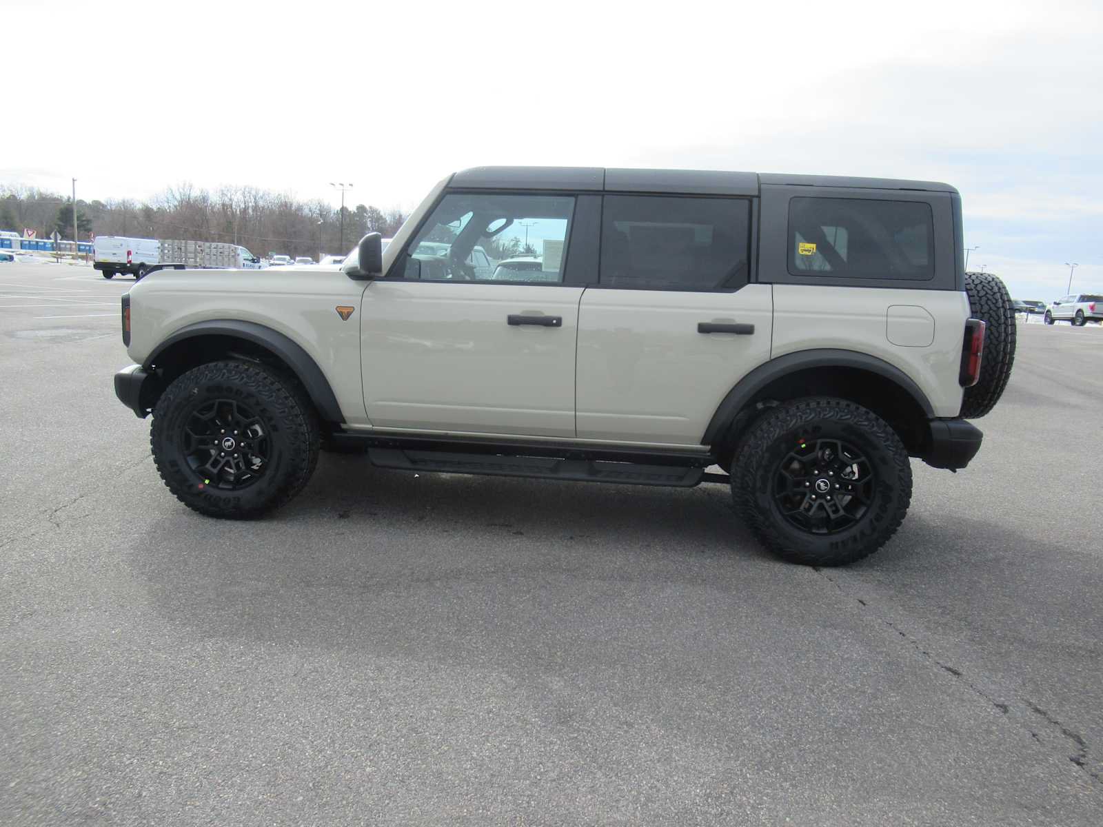 New 2026 Ford Bronco Badlands AWD/4WD image 8