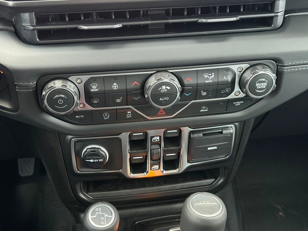 New 2026 Jeep Gladiator Sport AWD/4WD image 18