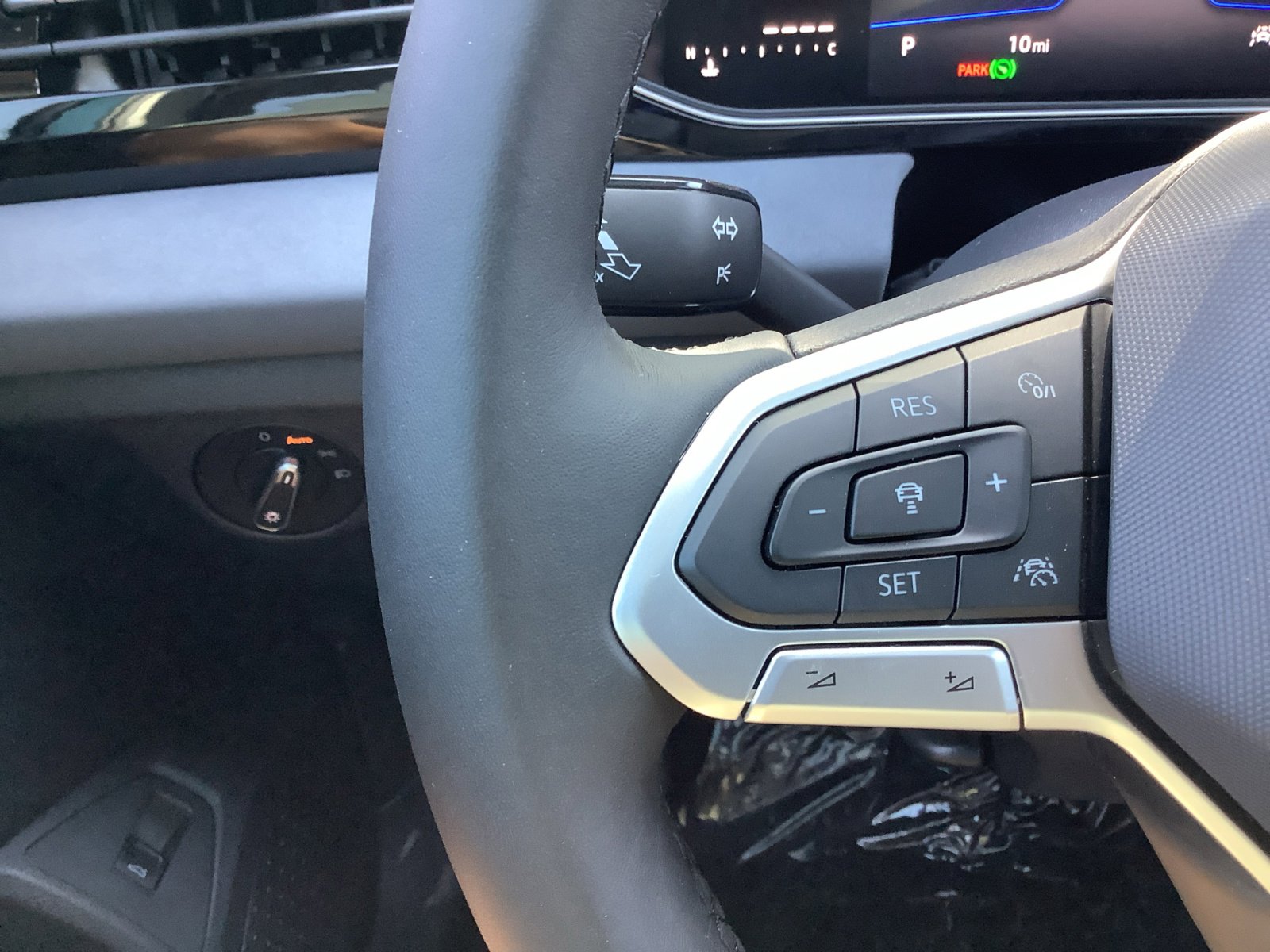 New 2025 Volkswagen Jetta SE image 27