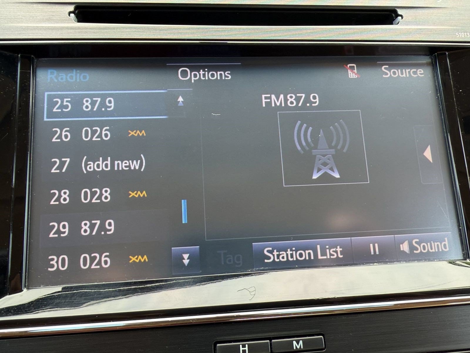 Used 2016 Toyota Avalon Touring FWD image 19