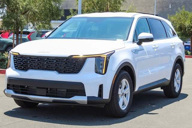 New 2024 Kia Sorento LX FWD image 4