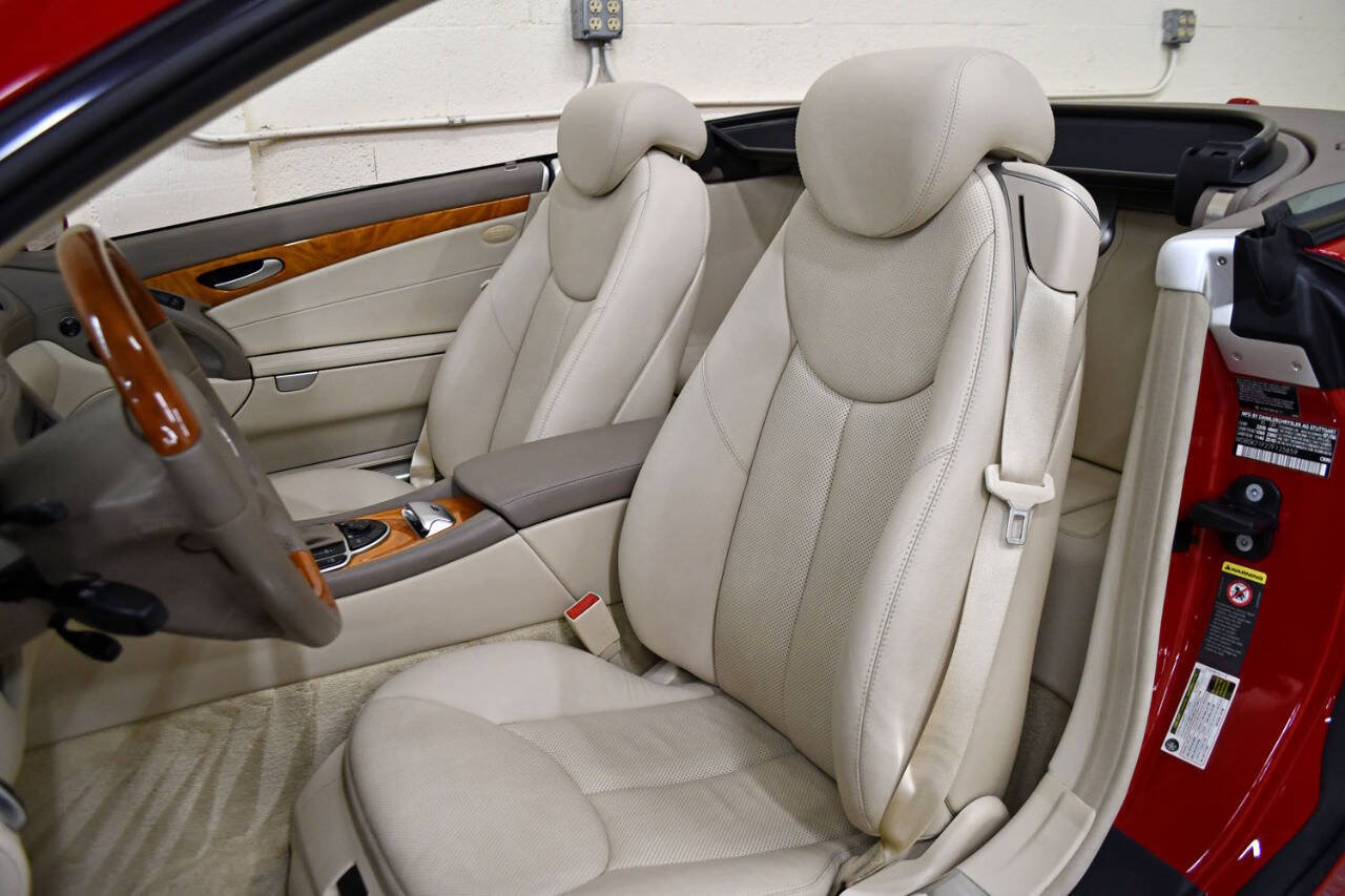 Used 2007 Mercedes-Benz SL 550 image 9