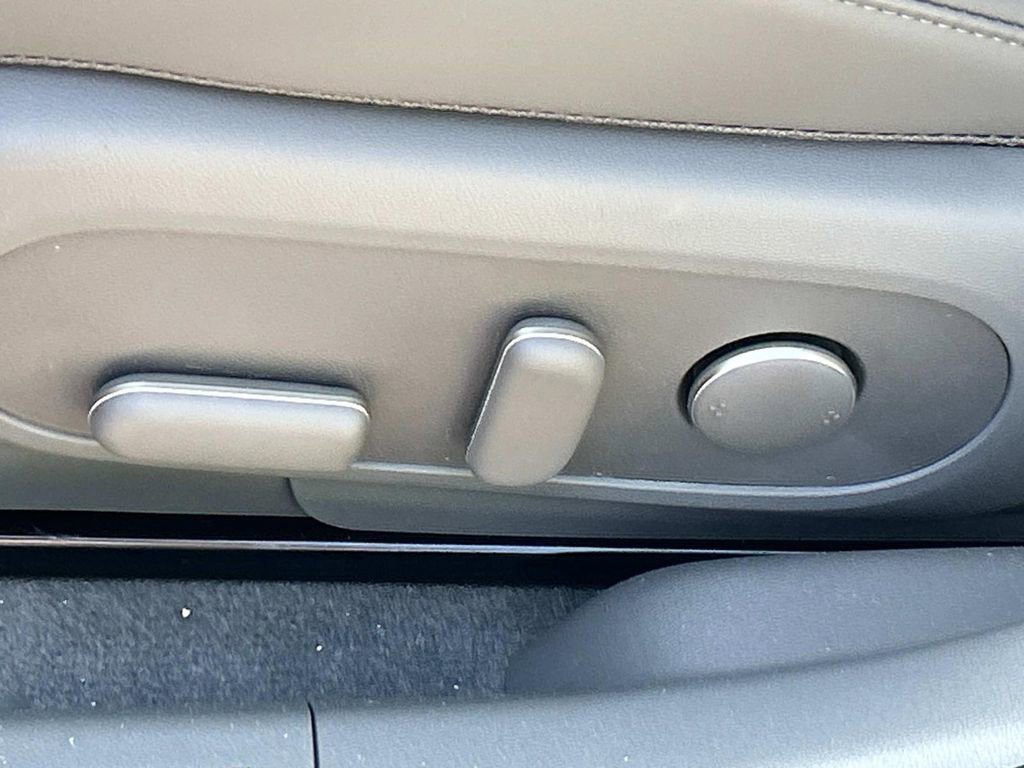 New 2025 Hyundai Ioniq 5 SEL image 15