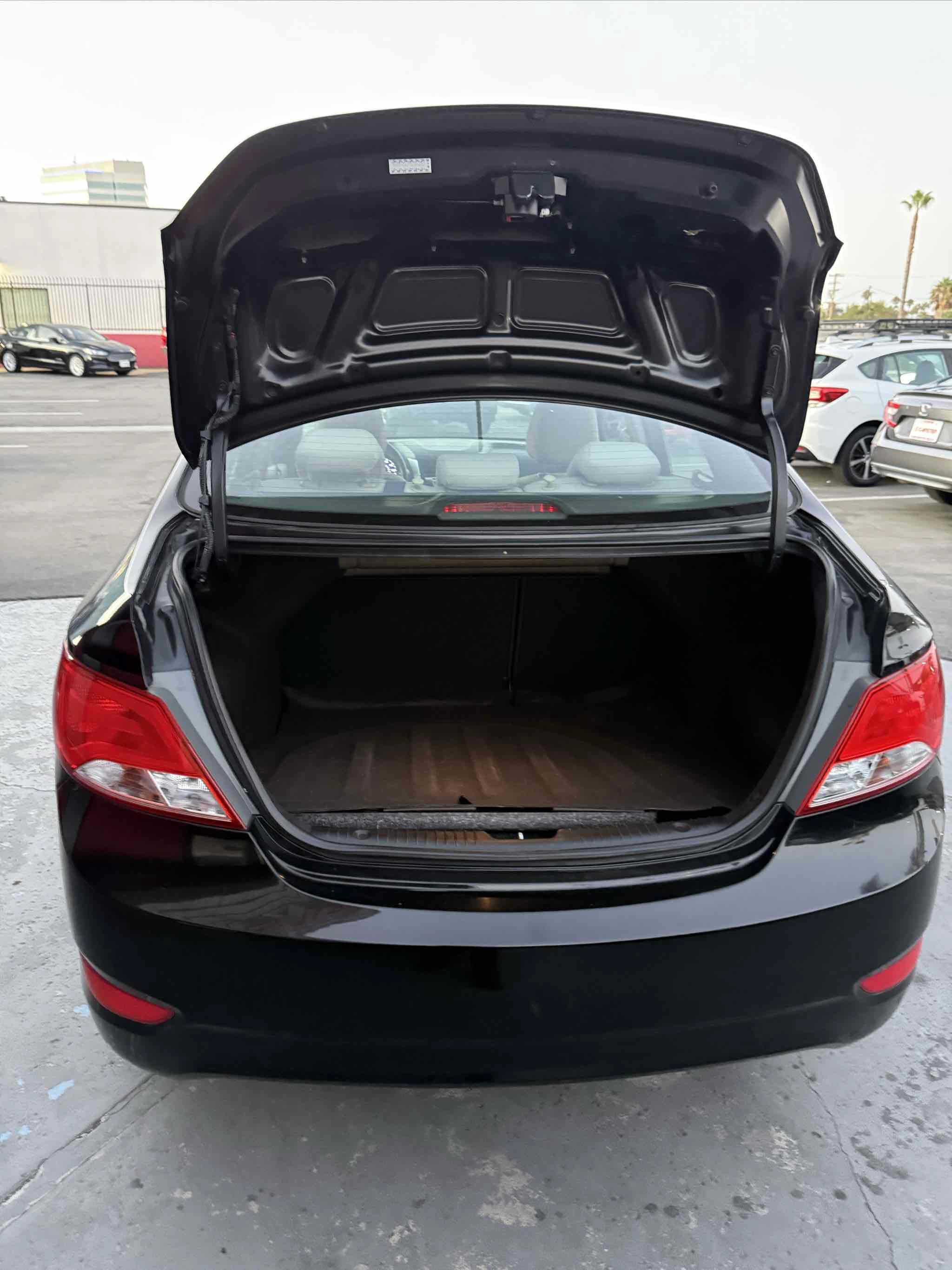 Used 2017 Hyundai Accent Value Edition FWD image 42